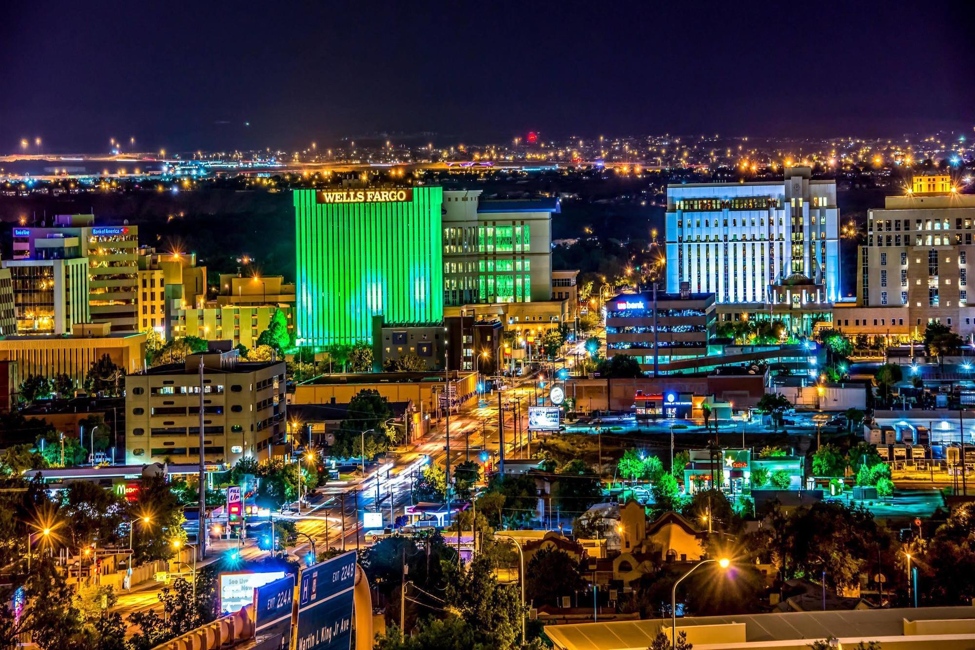 ホテル Super 8 Albuquerque/Midtown エクステリア 写真